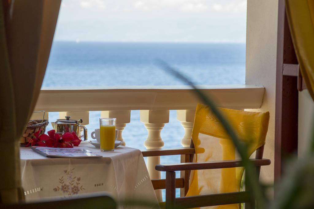 Paxos Sunrise Gaios